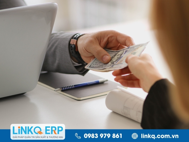 Có bắt buộc phải trả lương tháng 13 không và thời điểm như thế nào? 