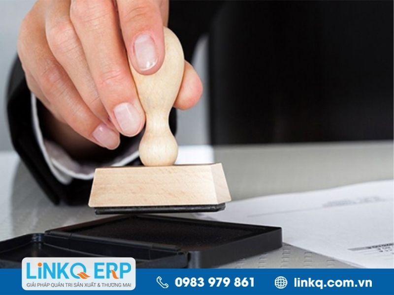 Phiếu nhập kho có cần đóng dấu không?