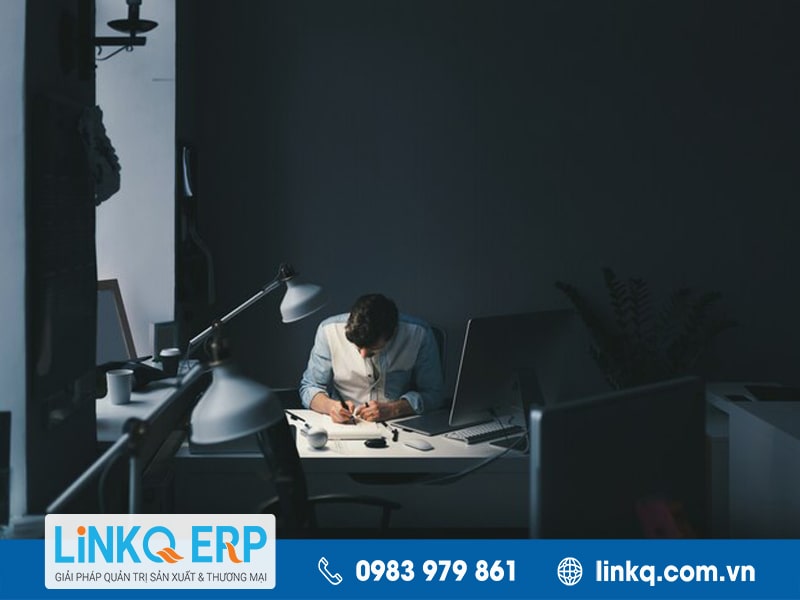 Bảo vệ sức khỏe tránh làm việc quá sức